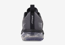 Load image into Gallery viewer, Nike Vapormax Run Utility Wmns